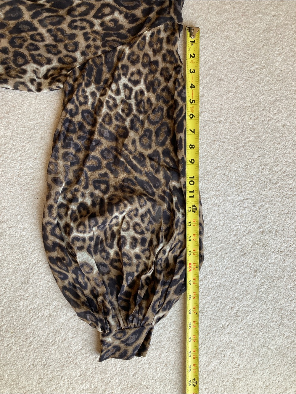 Nili Lotan evelyn blouse in leopard print - Picture 13 of 15